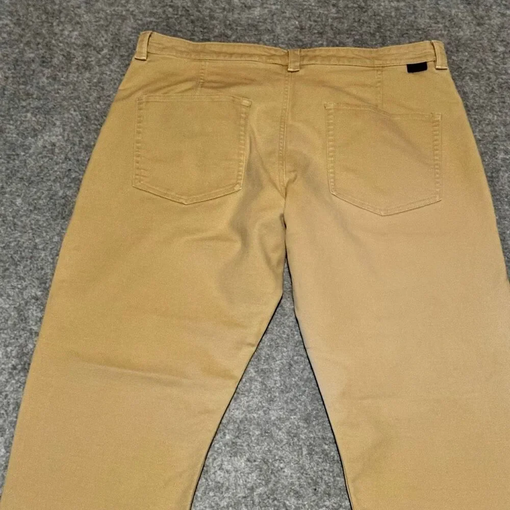 The North Face Tan Stretch Chino Pants. Size 34.